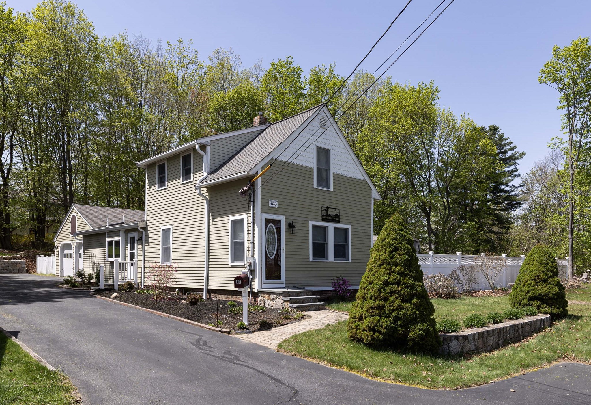 13 Summer St, Hopkinton, MA 01748