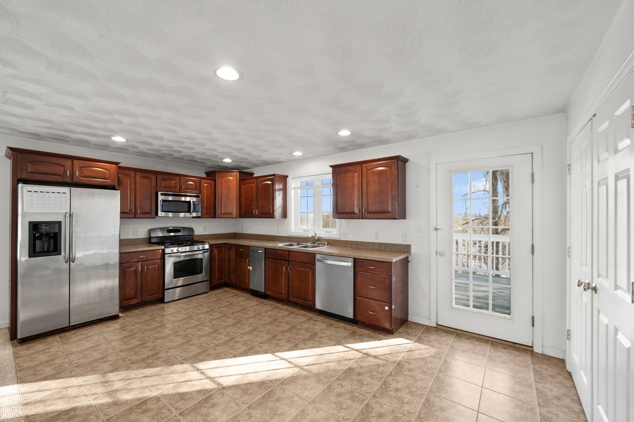 6 Fairlawn Avenue, Burlington, MA 01803 - Image 17