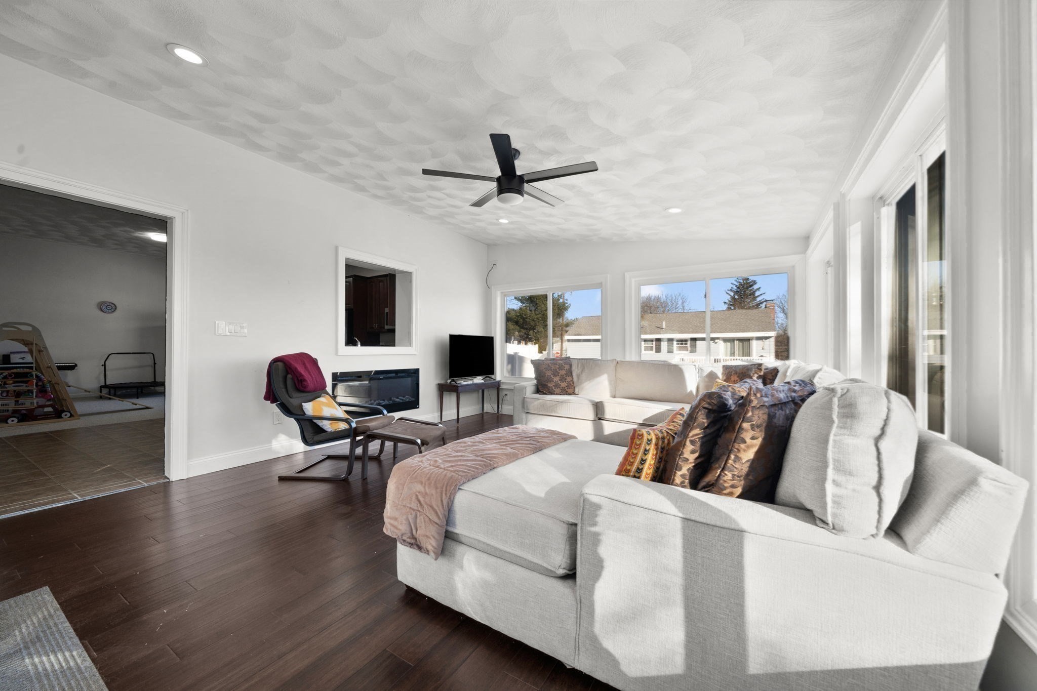 6 Fairlawn Avenue, Burlington, MA 01803 - Image 3