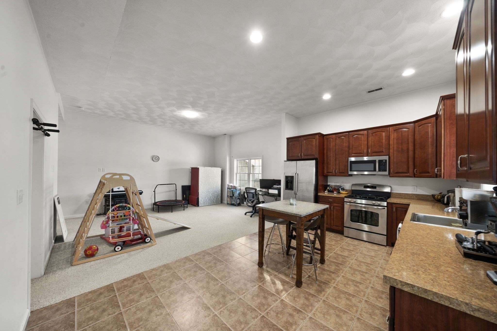 6 Fairlawn Avenue, Burlington, MA 01803 - Image 8