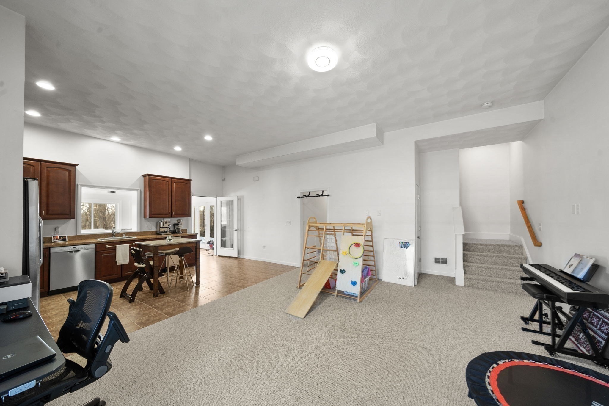 6 Fairlawn Avenue, Burlington, MA 01803 - Image 9