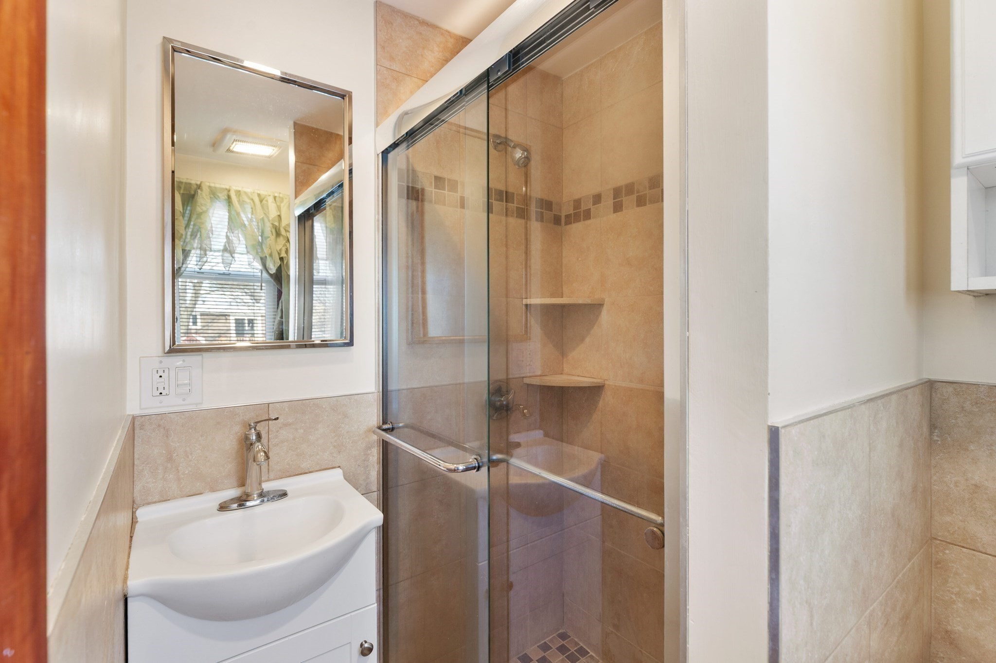 102 Suffolk St, Malden, MA 02148 - Image 16