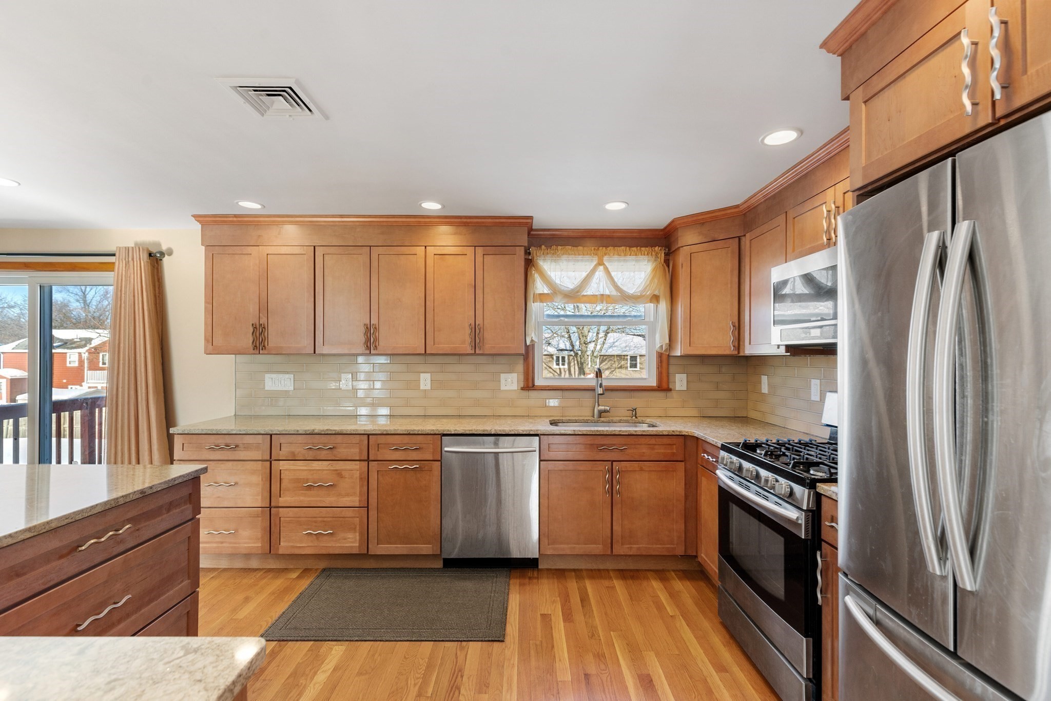 102 Suffolk St, Malden, MA 02148 - Image 8