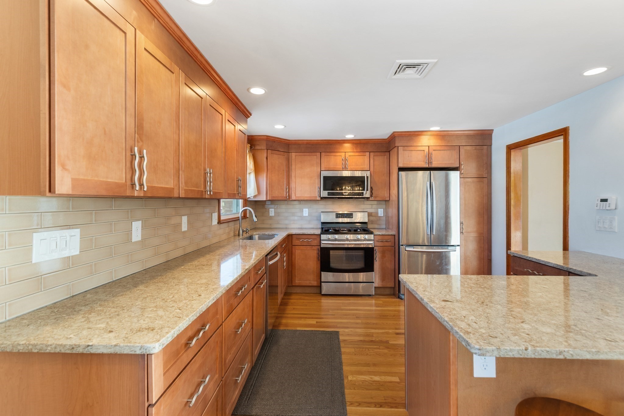 102 Suffolk St, Malden, MA 02148 - Image 9
