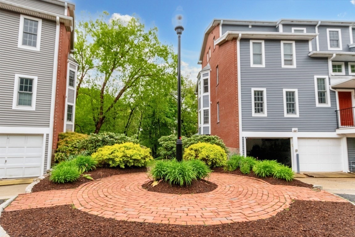 22 N Stone Mill Dr Unit 1111, Dedham, MA 02026