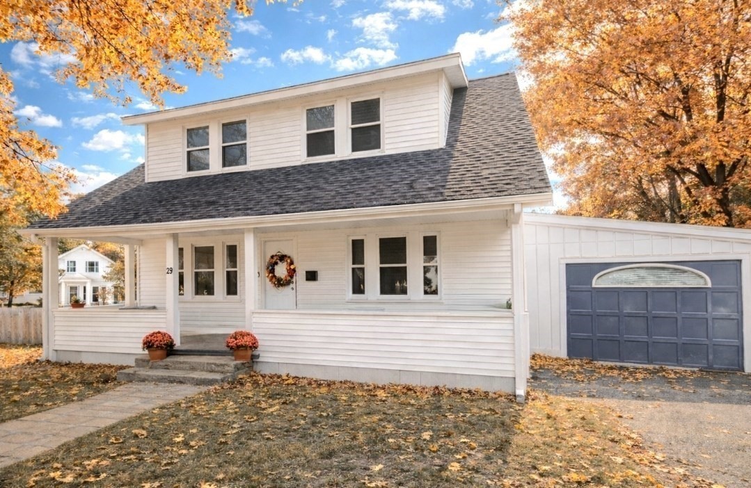 29 Jefferson St, Taunton, MA 02780