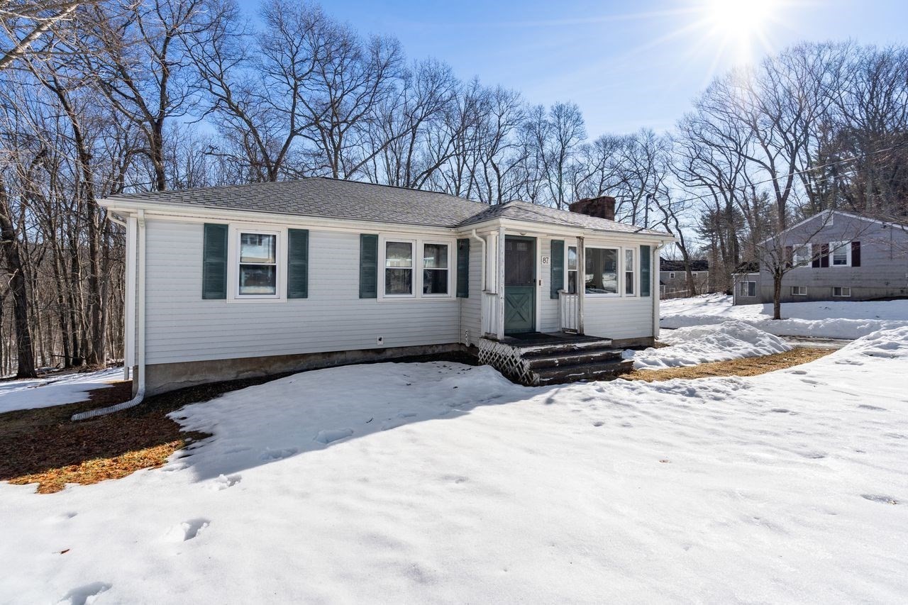 87 Hilldale Rd, Ashland, MA 01721