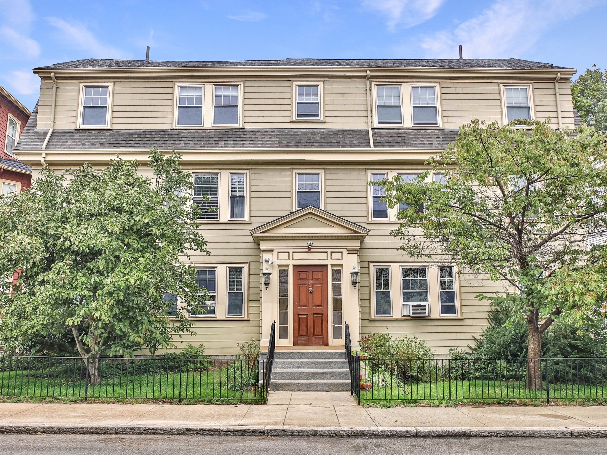 17 Hastings St Unit 5, West Roxbury, Boston, MA 02132