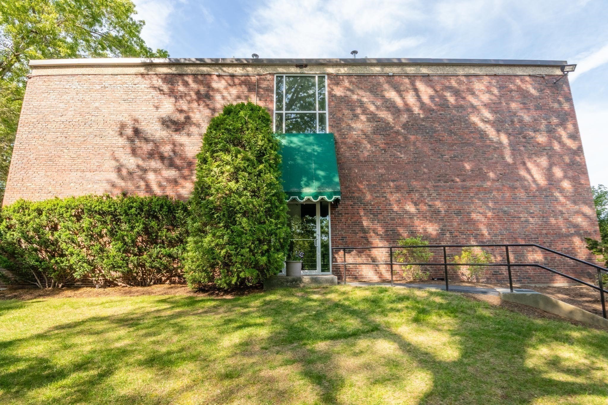 1202 Greendale Avenue Unit 124, Needham, MA 02492