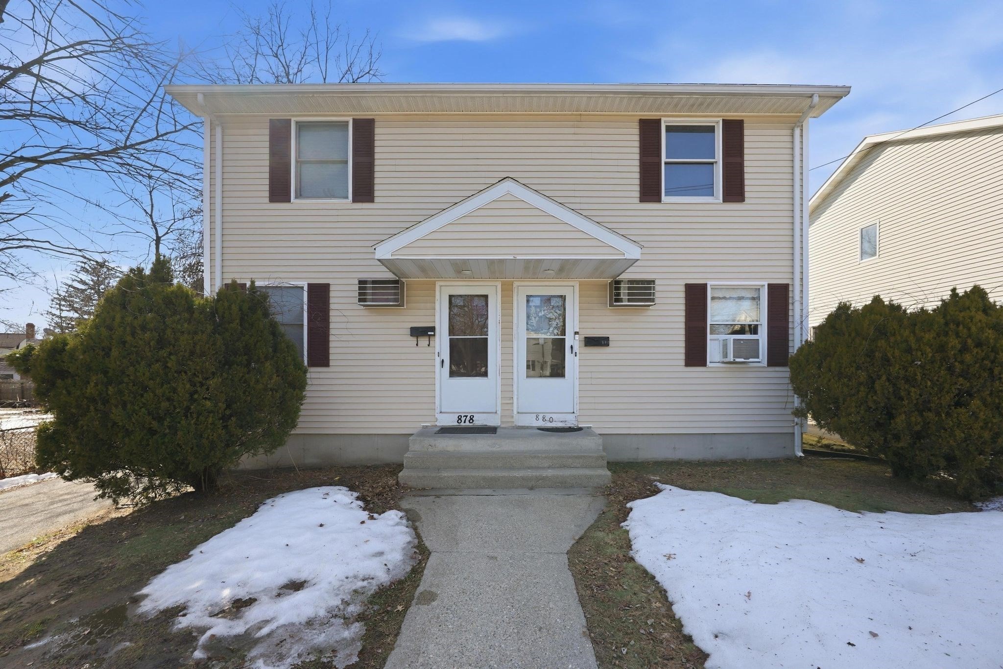 878 Saint James Ave, Springfield, MA 01104