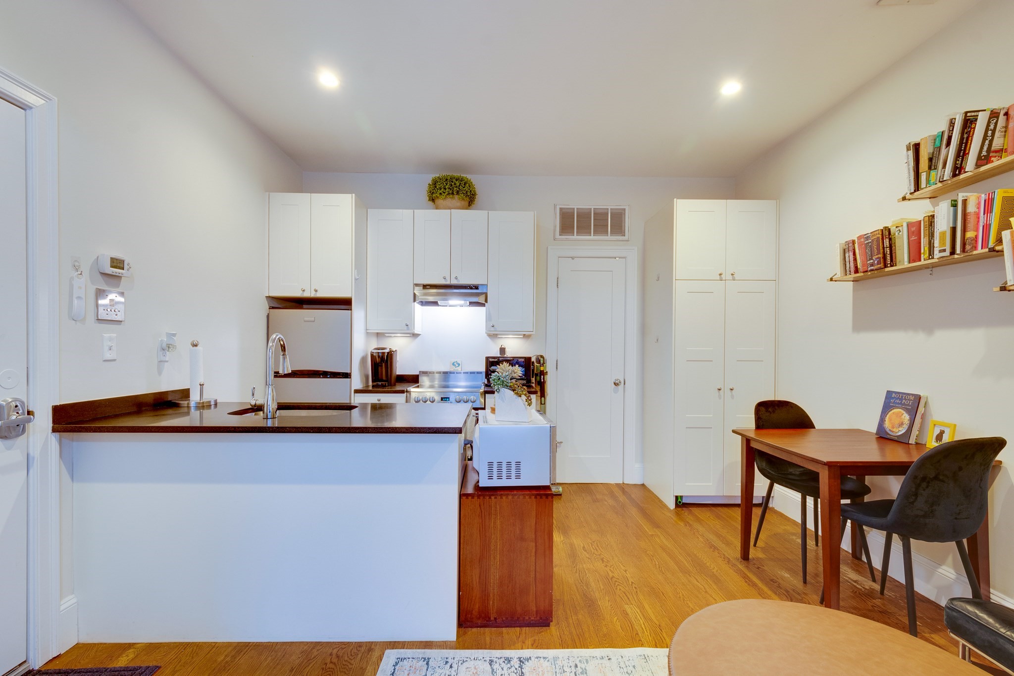 652 Massachusetts Ave Unit 2, South End, Boston, MA 02118