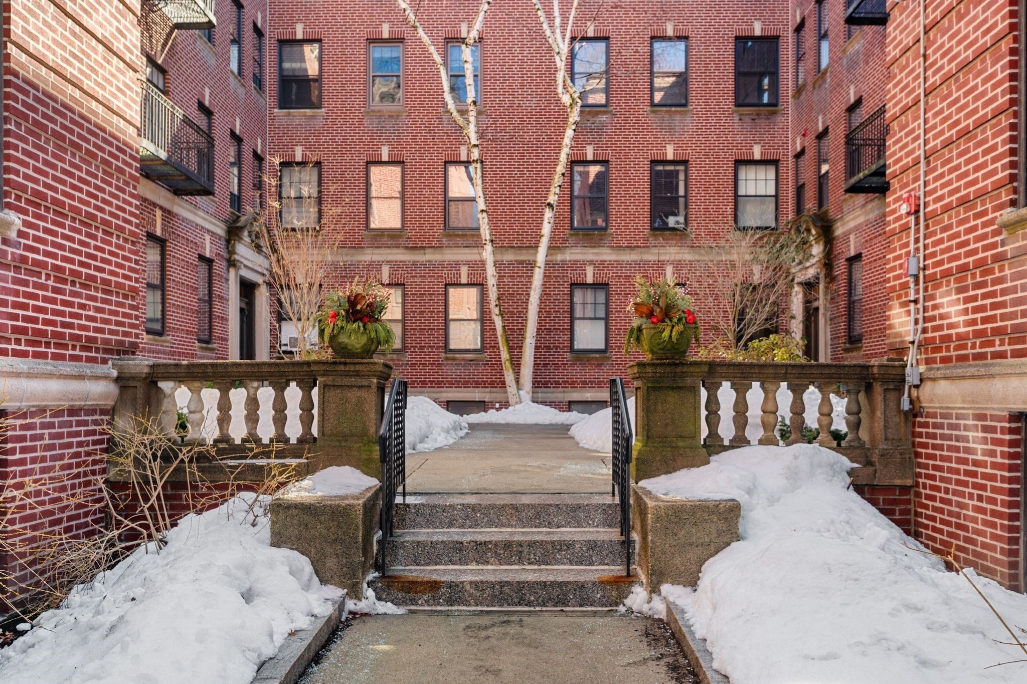 42 Linnaean St Unit 15, Cambridge, MA 02138 - Image 22