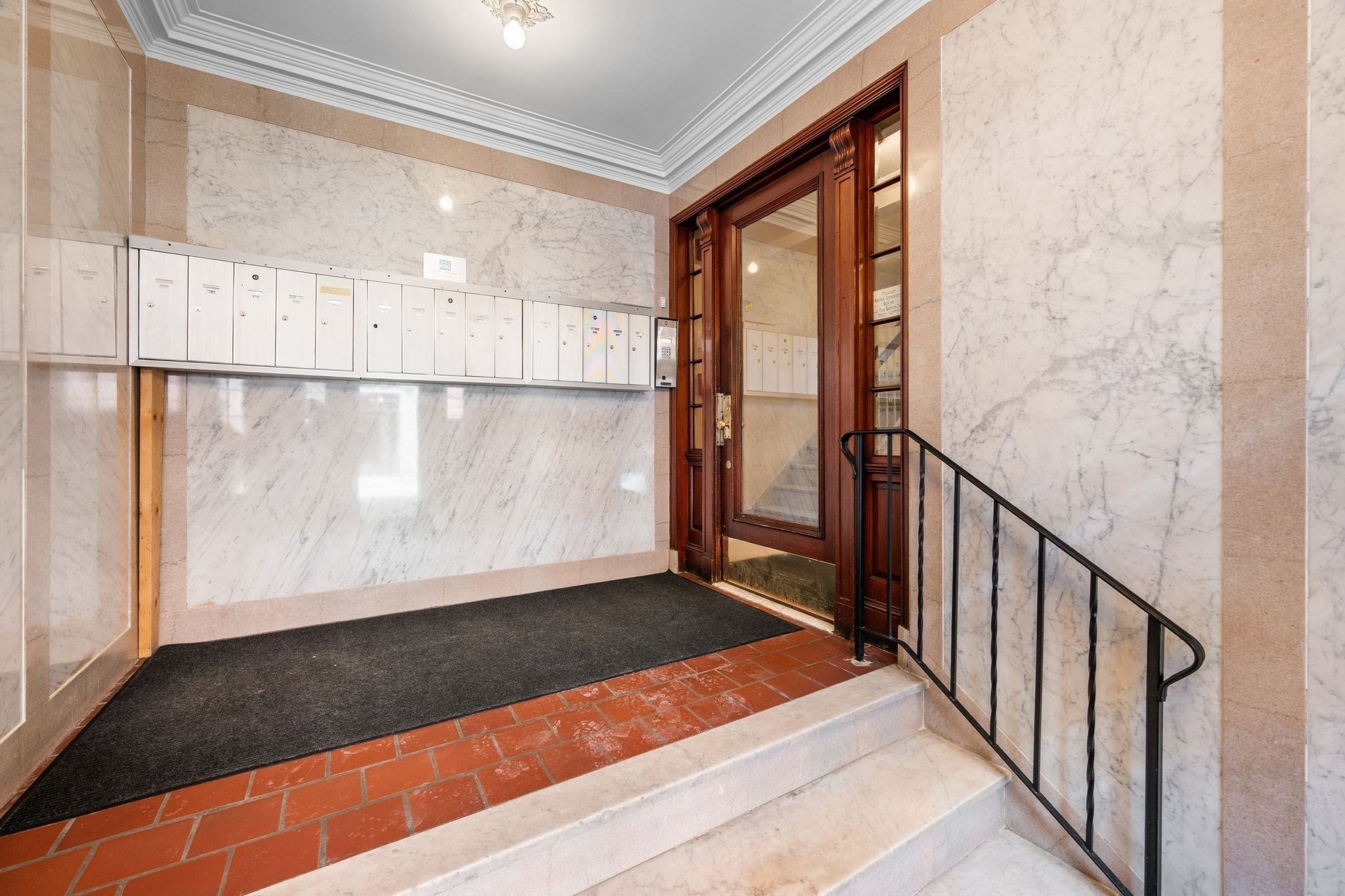 42 Linnaean St Unit 15, Cambridge, MA 02138 - Image 24