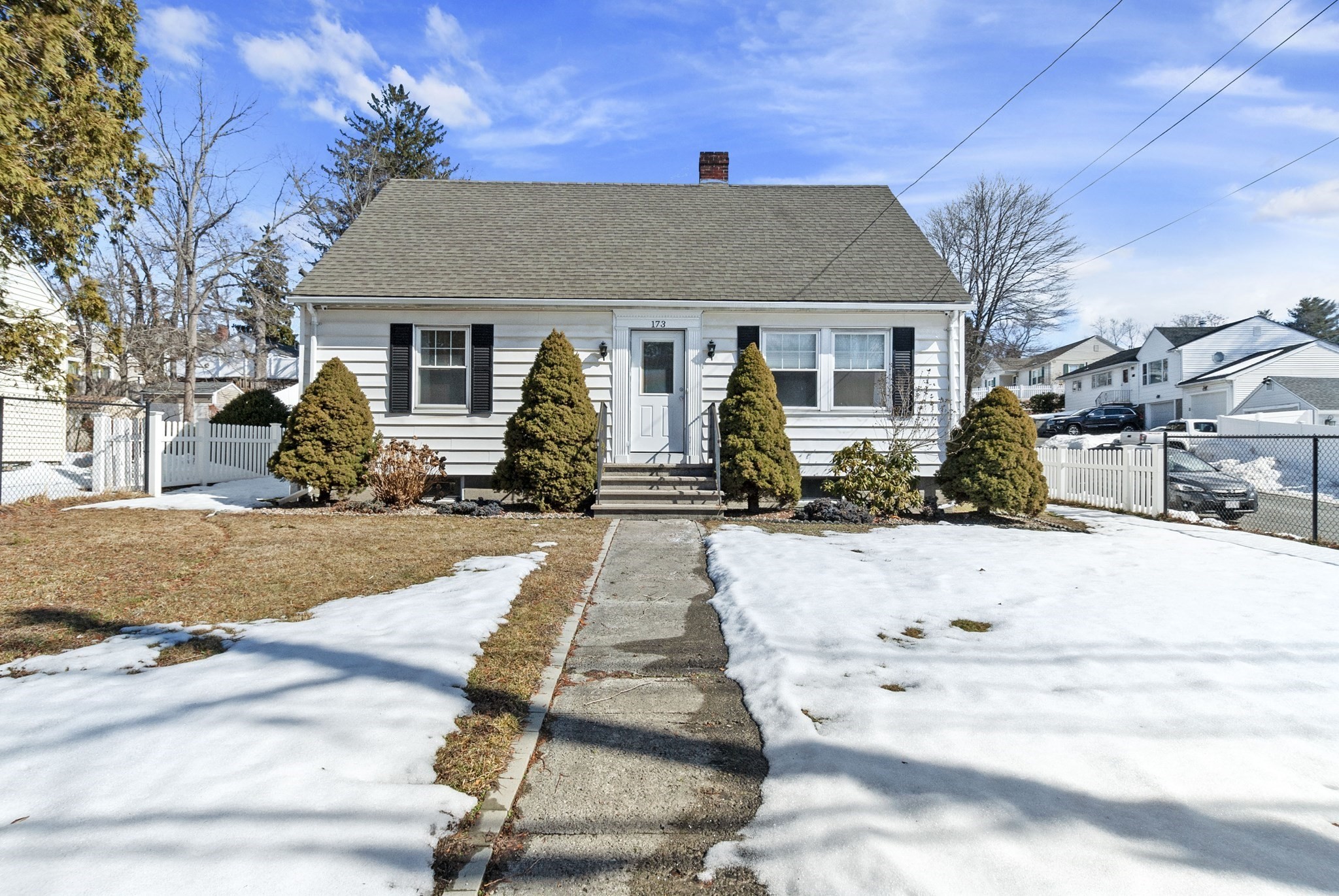 173 Jackson St, Methuen, MA 01844
