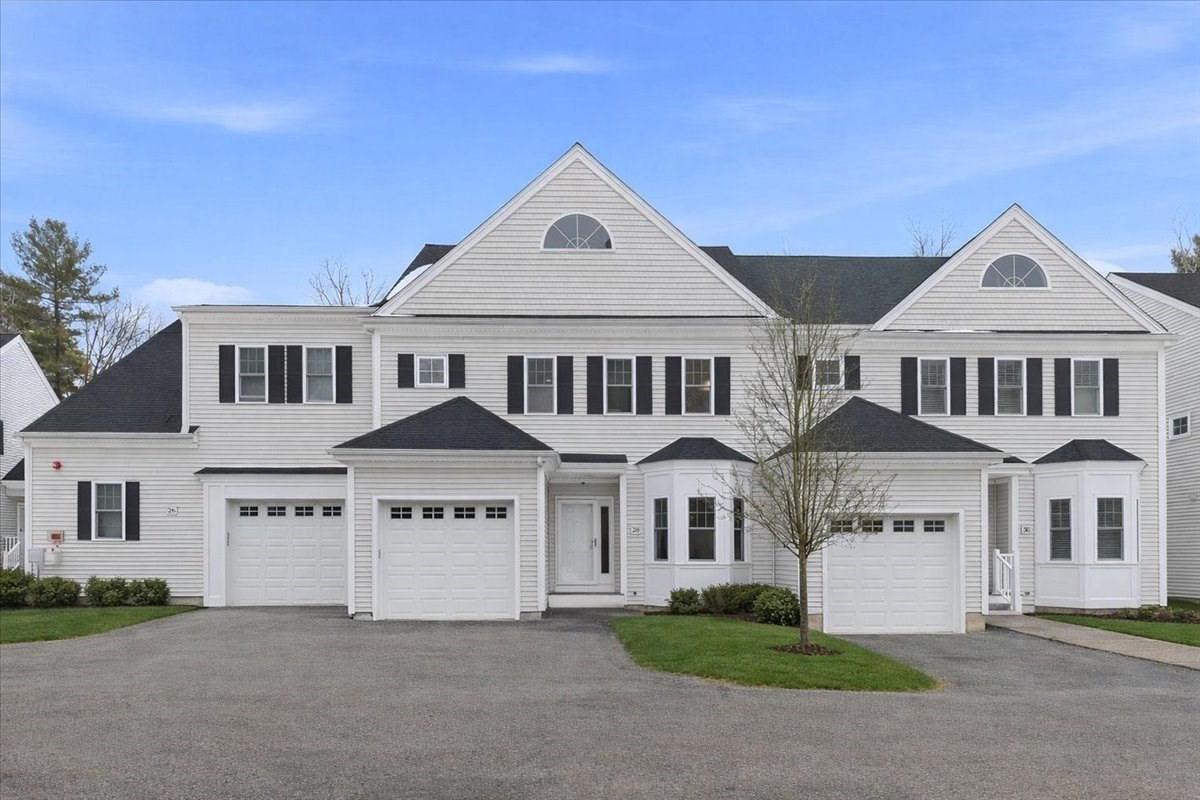 28 Eastover Rd Unit 28, Walpole, MA 02081