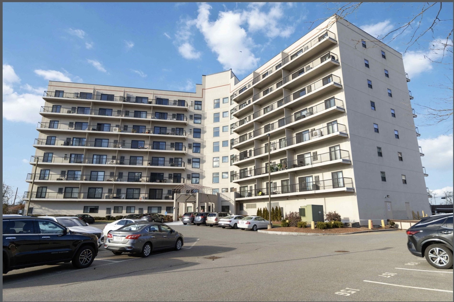 133 Commander Shea Blvd Unit 219, Quincy, MA 02171