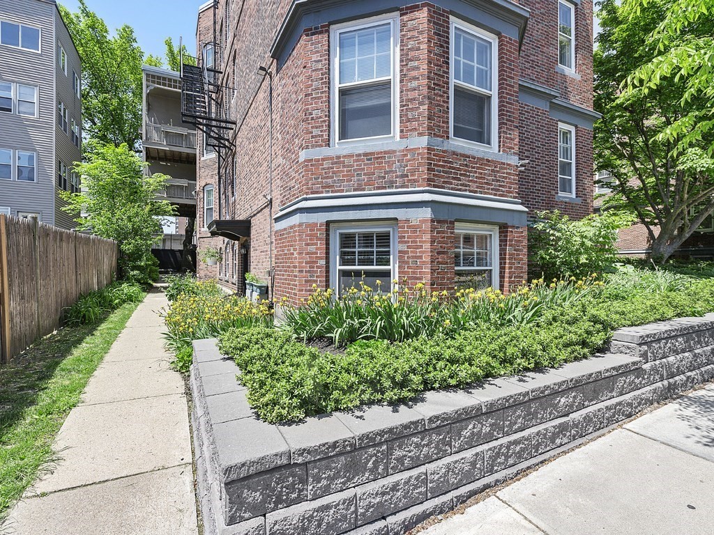 1 Dana Street Unit 1, Cambridge, MA 02138