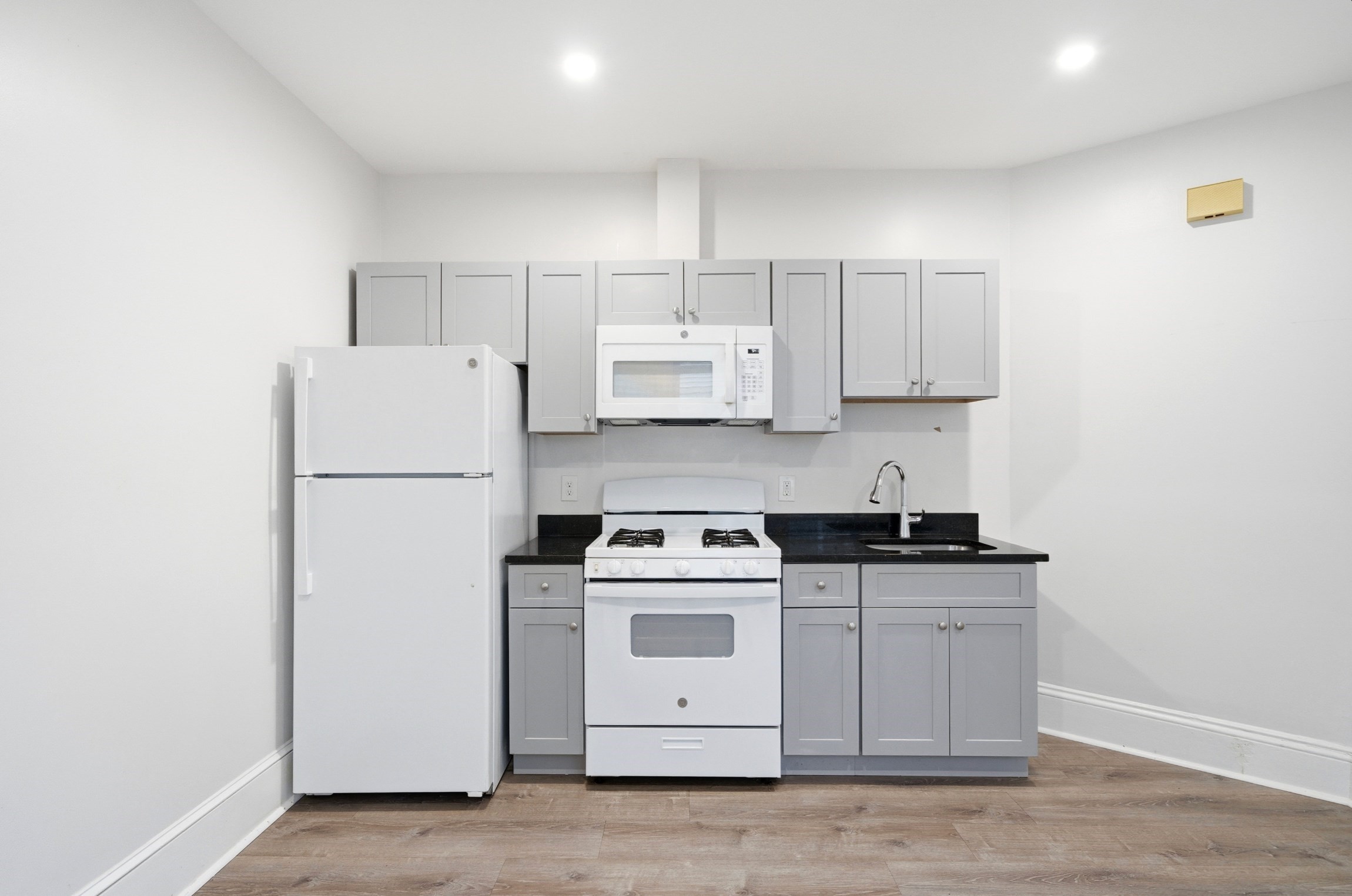 14 Ripley St, Malden, MA 02148 - Image 5