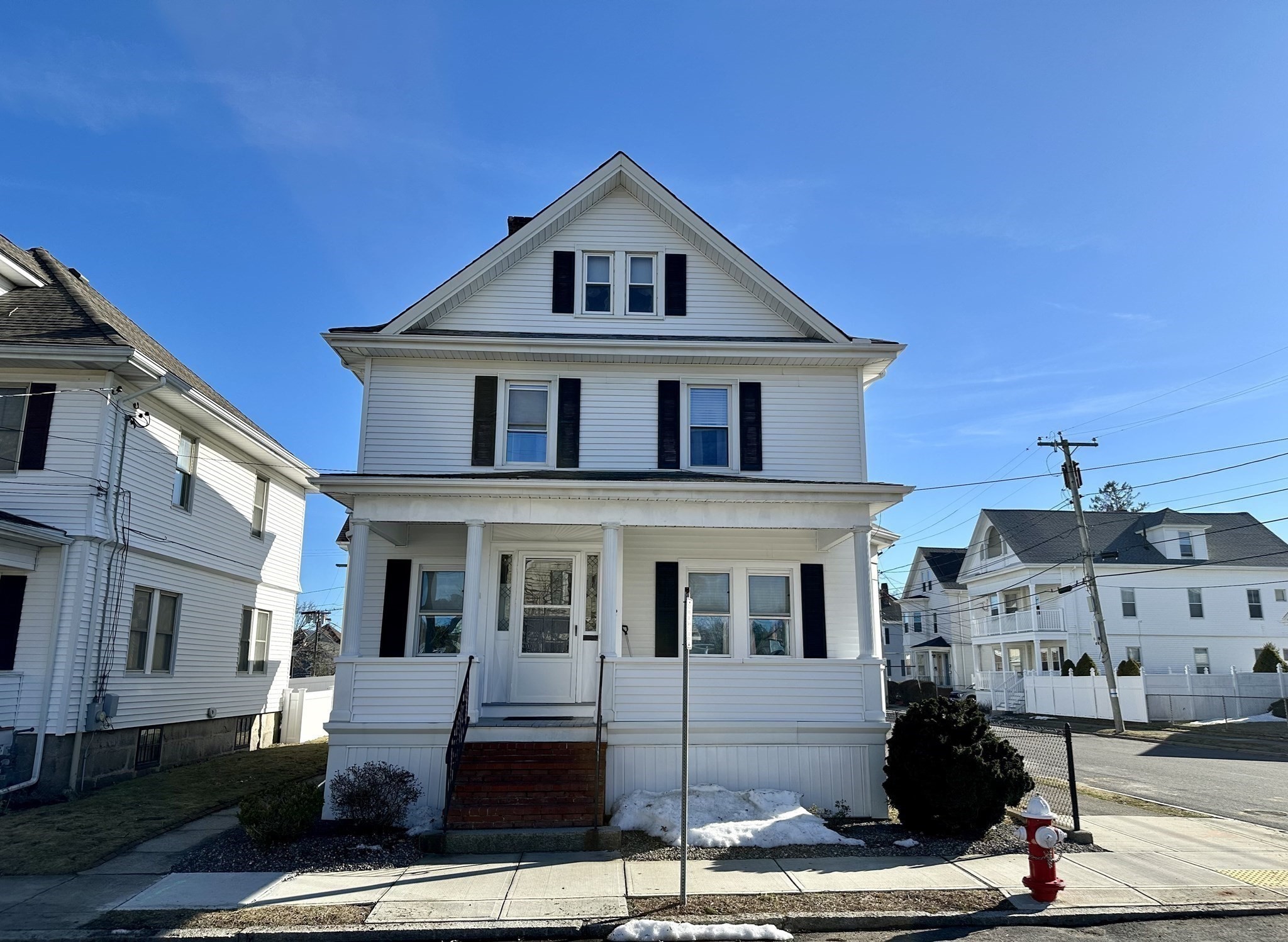 32 Priscilla St, New Bedford, MA 02740