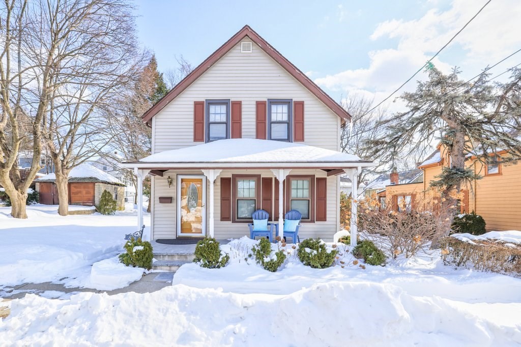 886 Canterbury St, Roslindale, Boston, MA 02131