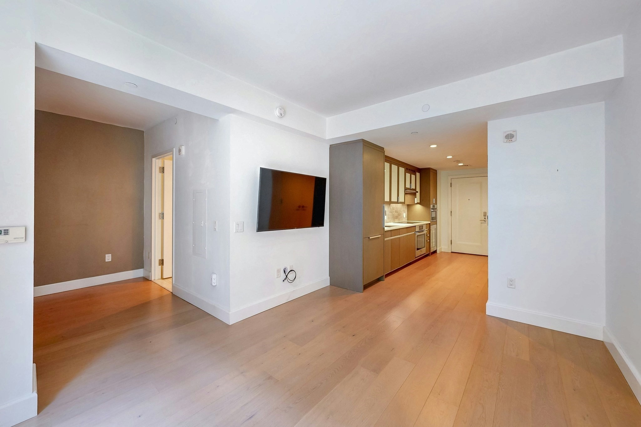 100 Lovejoy Wharf Unit 5Q, West End, Boston, MA 02114 - Image 2