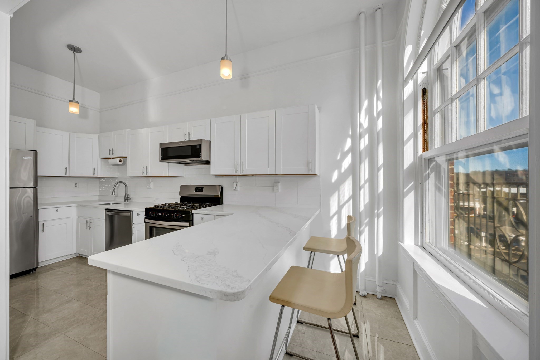 354 N Main St Unit 204, Andover, MA 01810