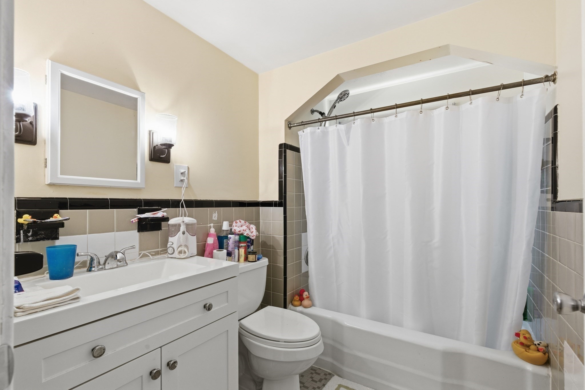 72 Redlands Rd, West Roxbury, Boston, MA 02132 - Image 15