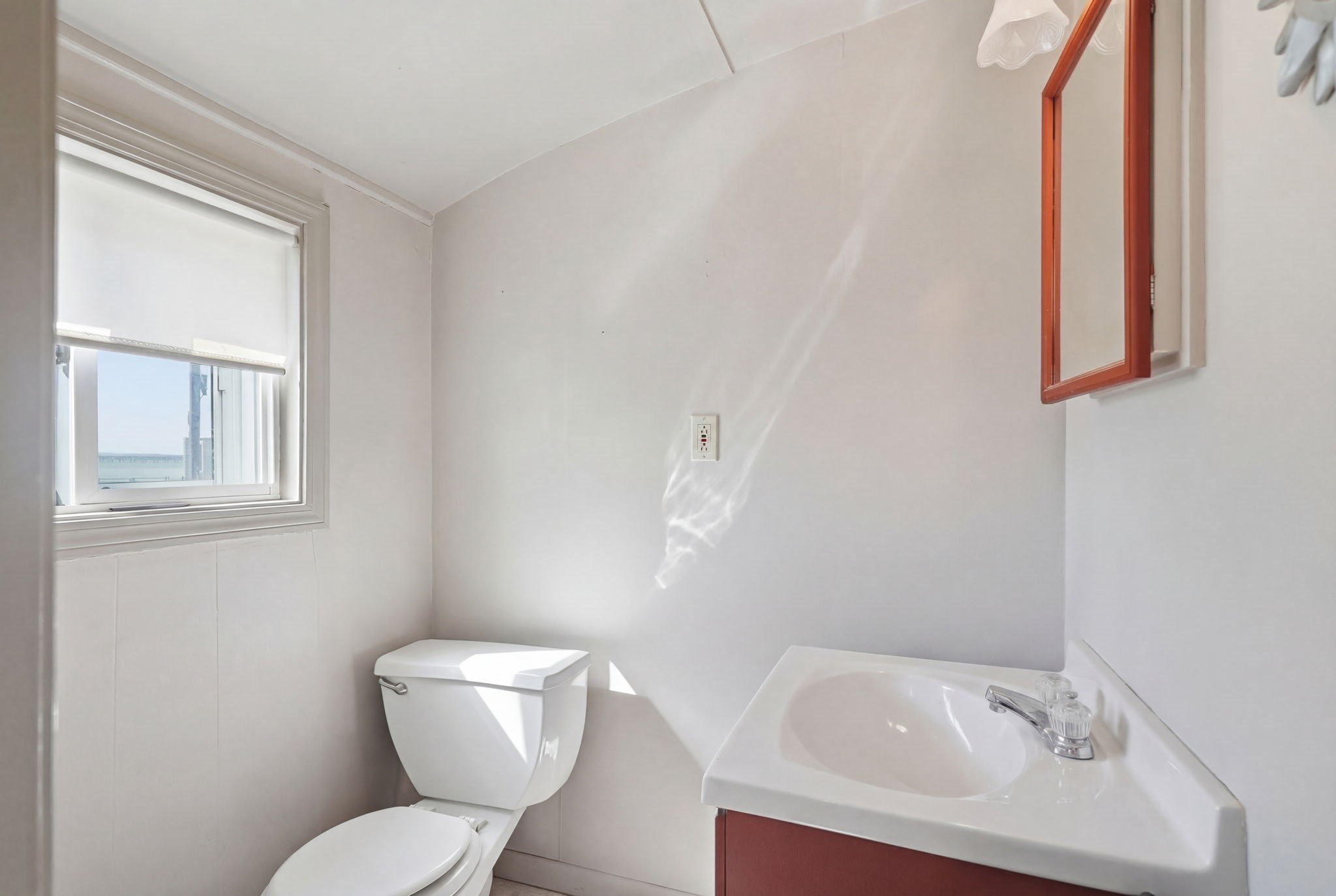 1080 Shirley St, Winthrop, MA 02152 - Image 7