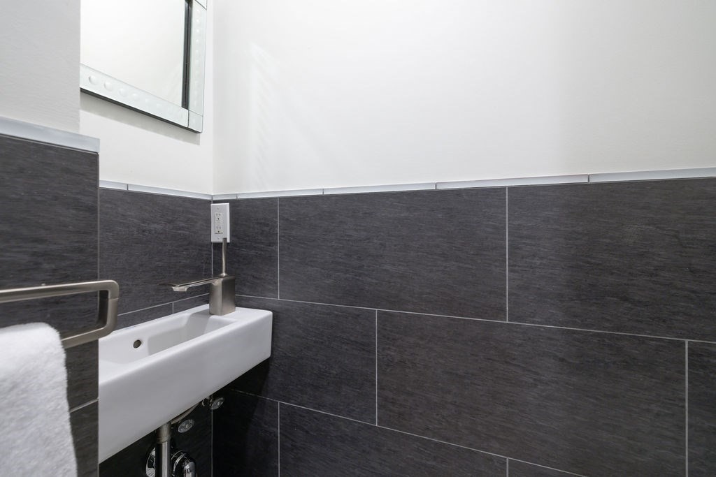 26 Melrose St Unit 1, Bay Village, Boston, MA 02116 - Image 22