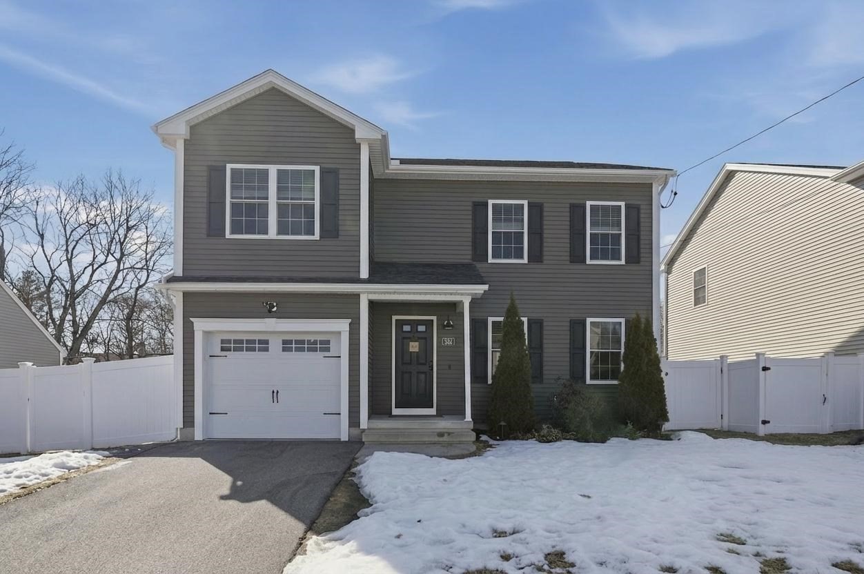 322 Gilbert Avenue, Springfield, MA 01119