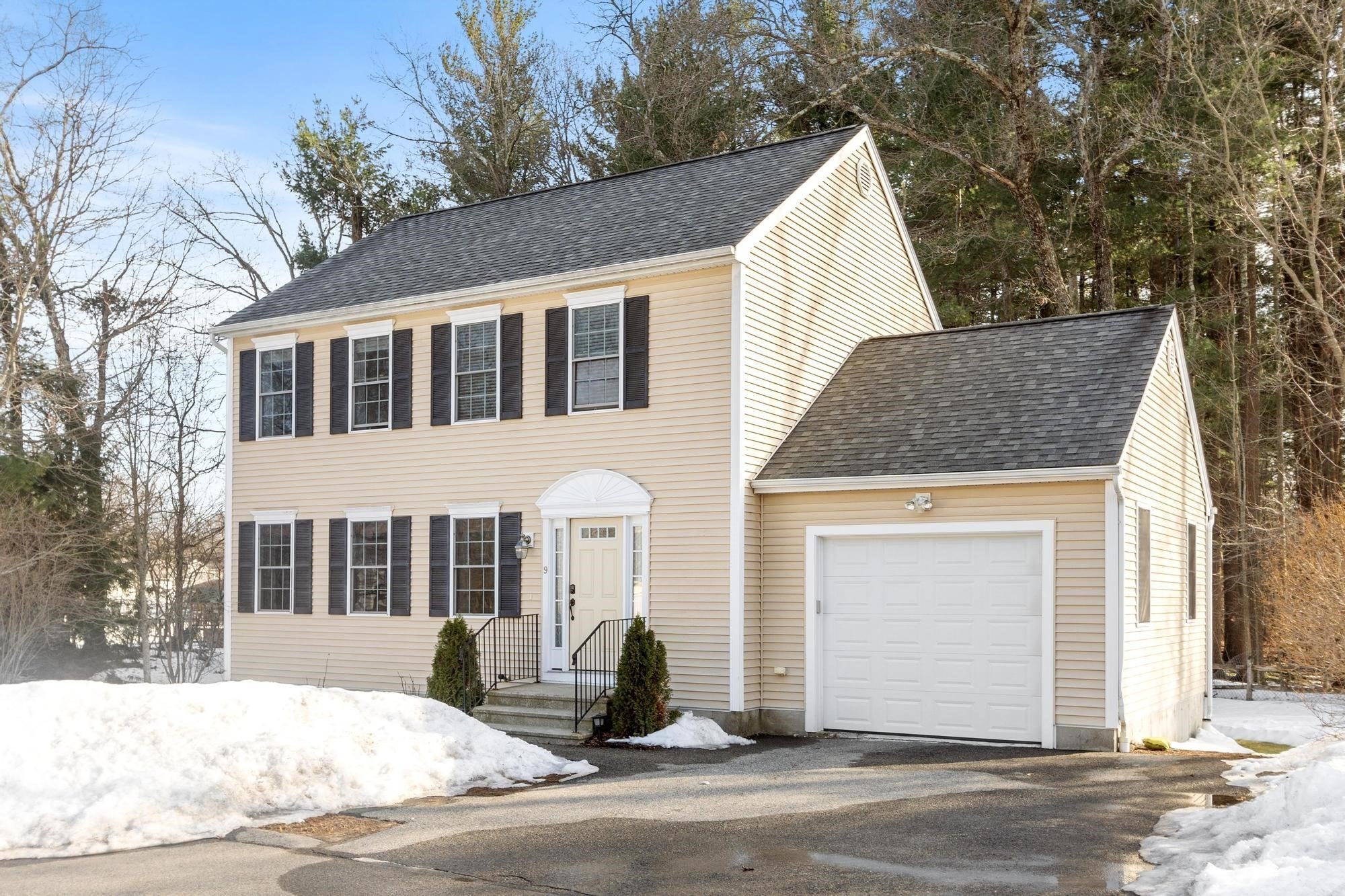 9 Amelia Drive Unit 9, Chelmsford, MA 01863