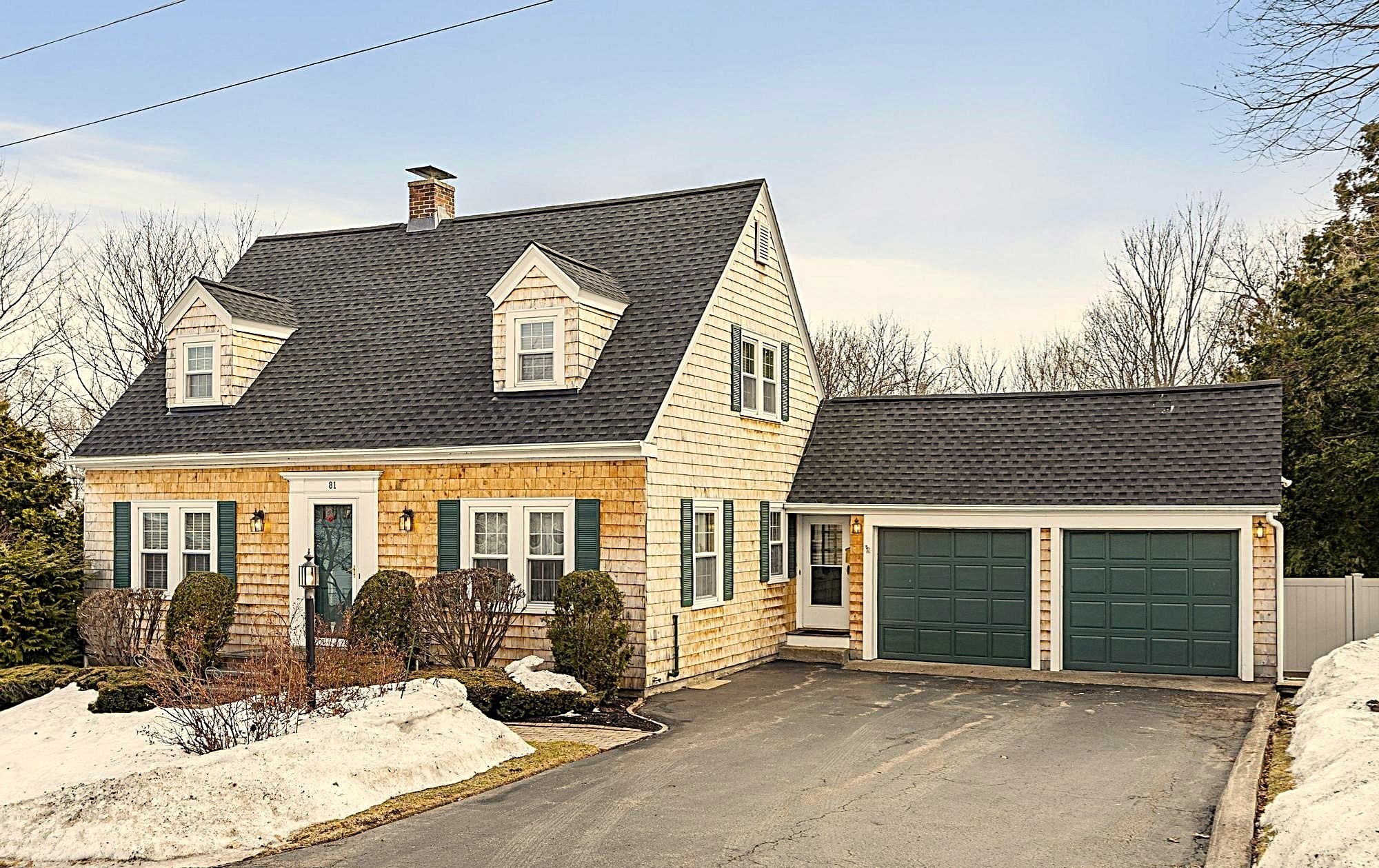 81 Winter St, Leominster, MA 01453