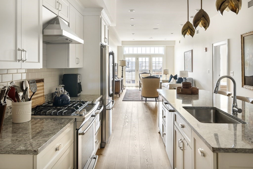380 Bunker Hill St Unit 111, Charlestown, Boston, MA 02129 - Image 2