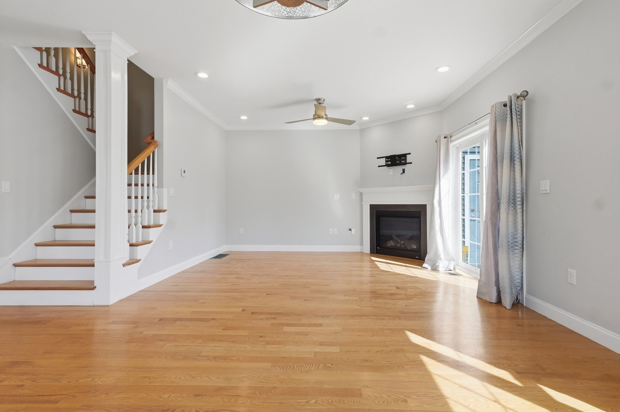1 Garvey Road Unit 1, Woburn, MA 01801 - Image 2