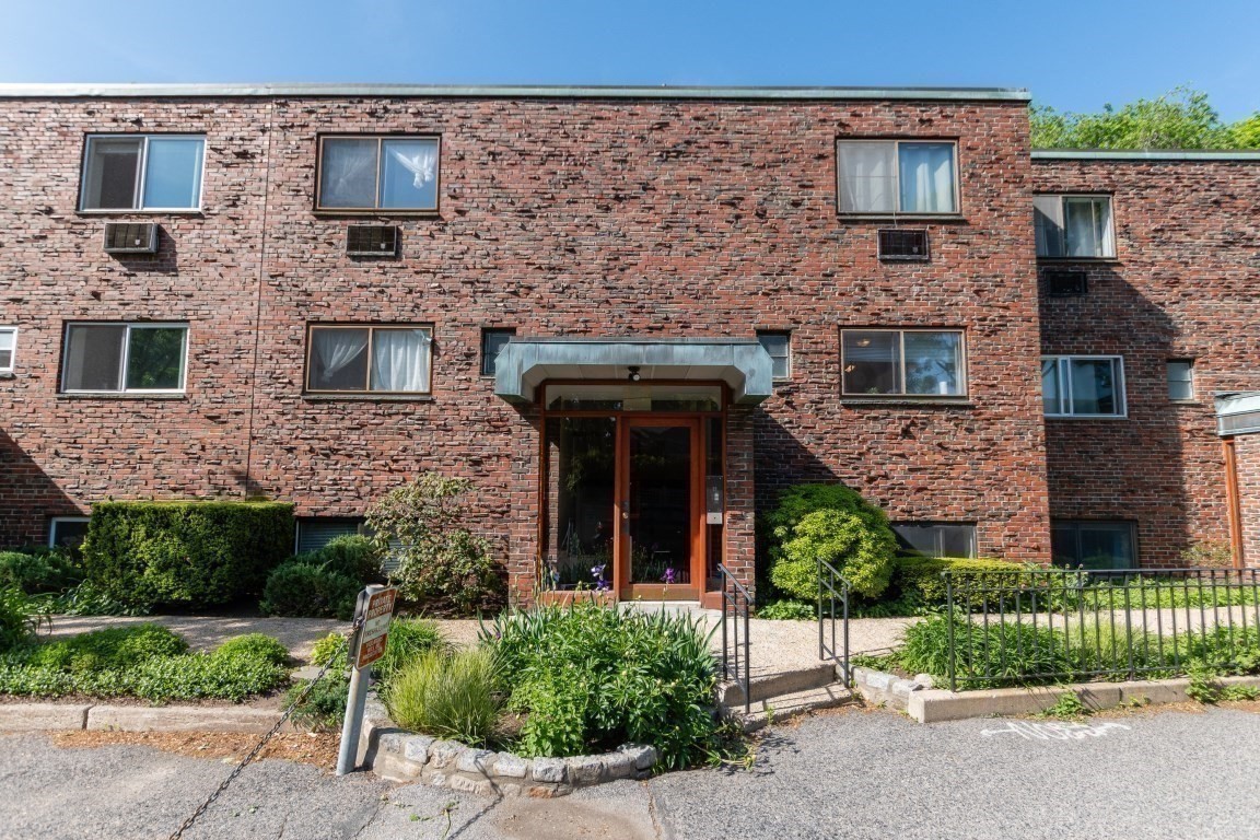 57 Saint Paul St. Unit 19, Brookline, MA 02445 - Image 14