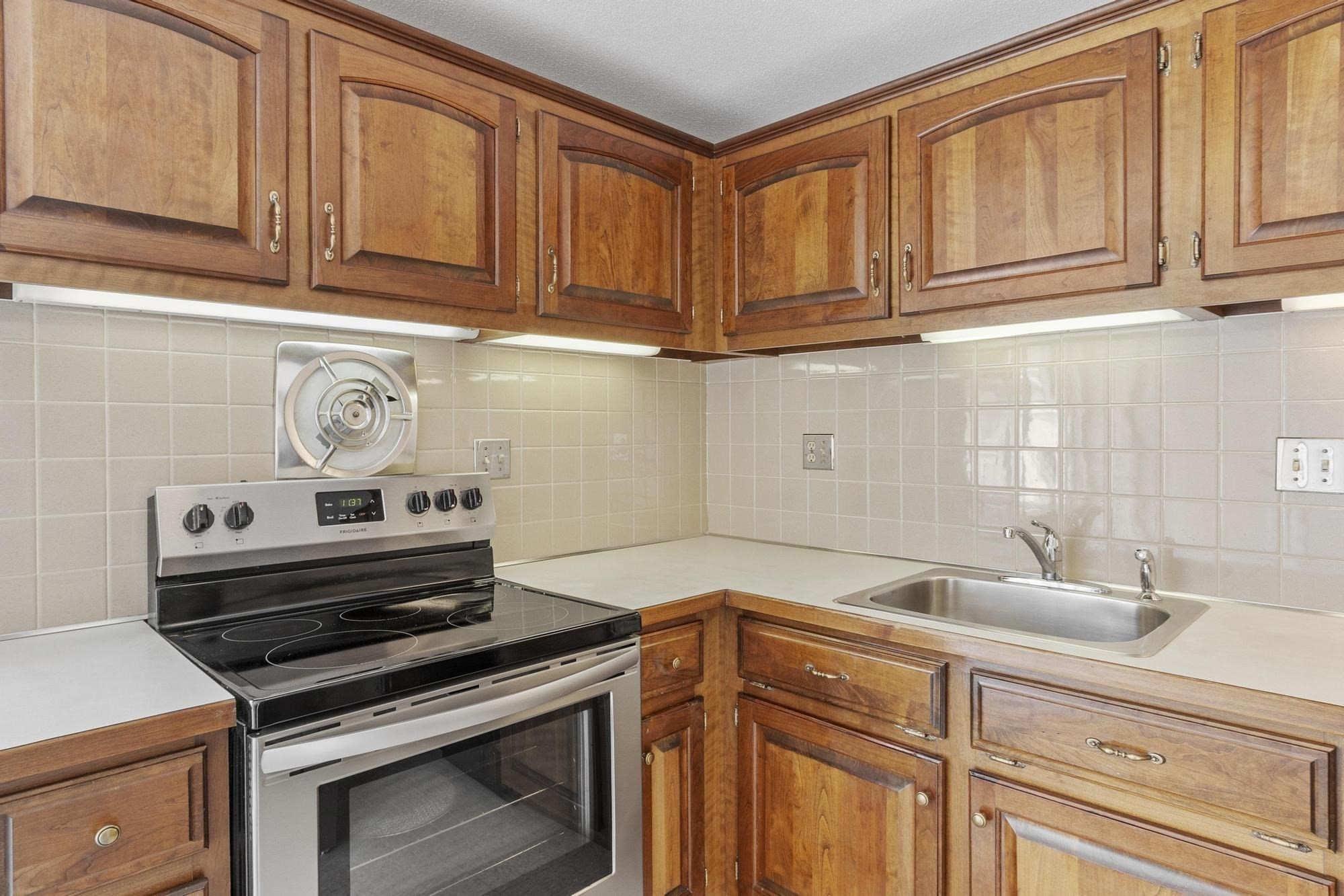40 Washington Park Drive Unit 12, Andover, MA 01810 - Image 9
