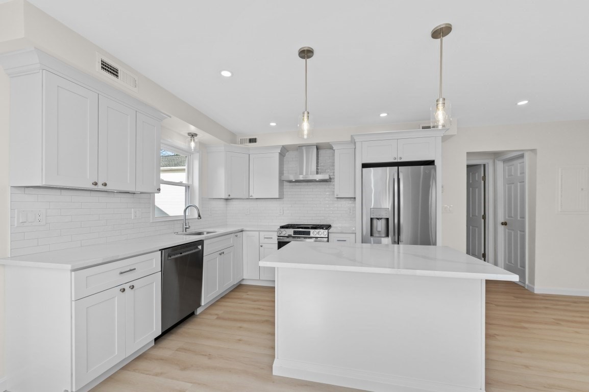 48 Ash Ave Unit B, Somerville, MA 02145 - Image 2