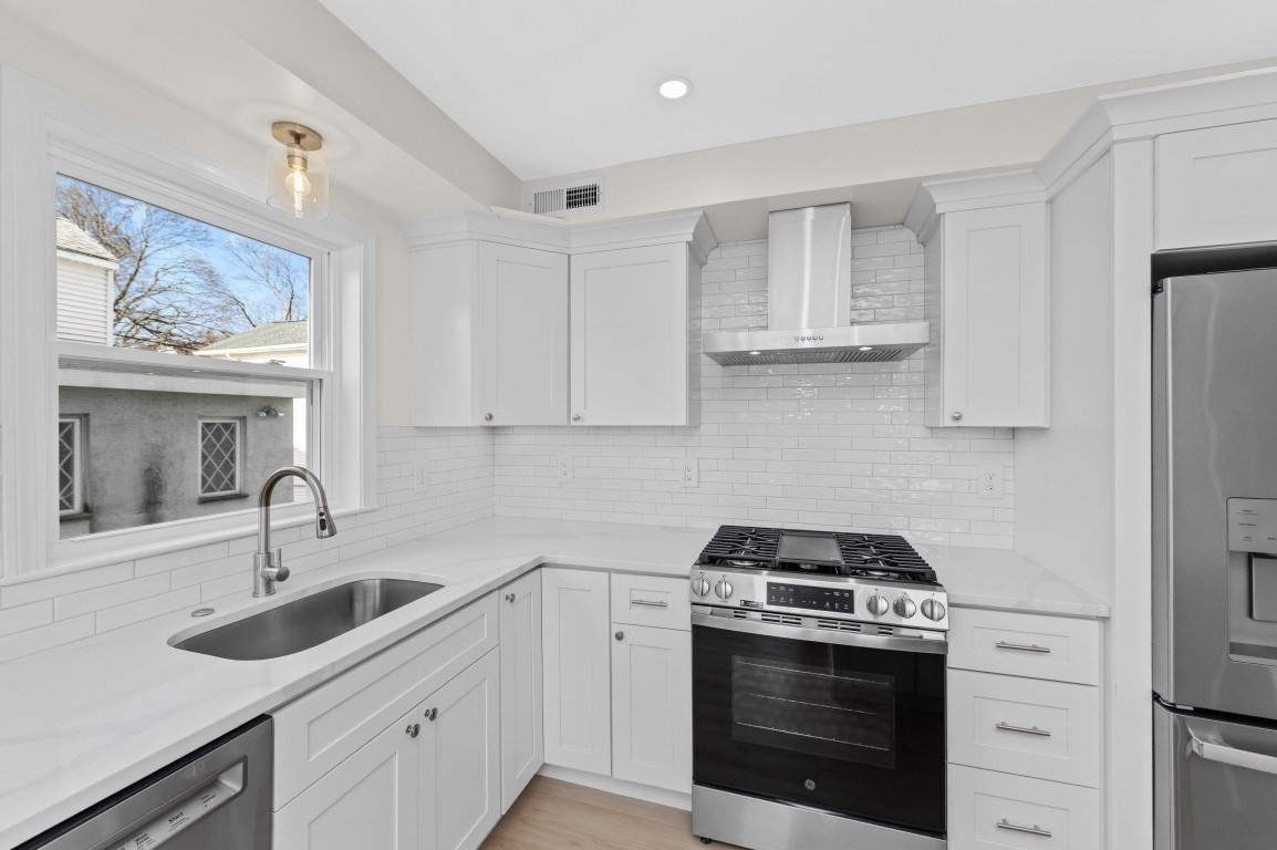 48 Ash Ave Unit B, Somerville, MA 02145 - Image 3