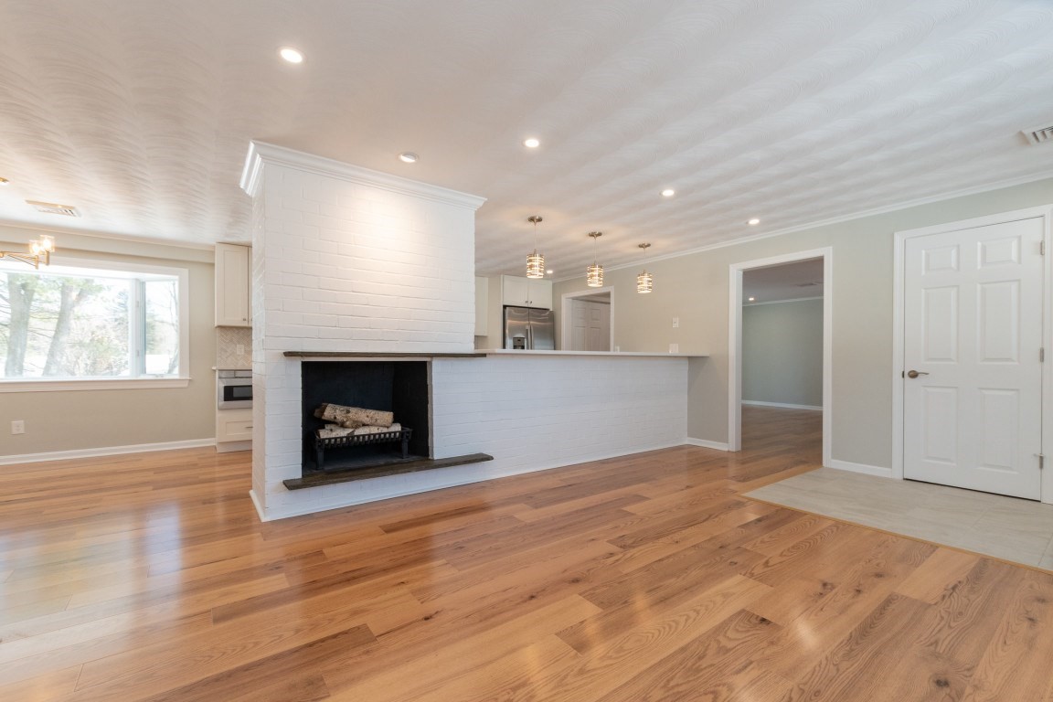 689 Old Connecticut Path, Framingham, MA 01701 - Image 6