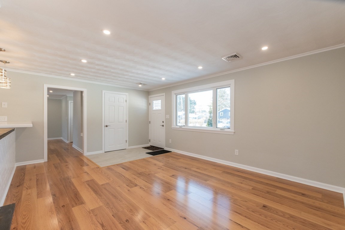 689 Old Connecticut Path, Framingham, MA 01701 - Image 9