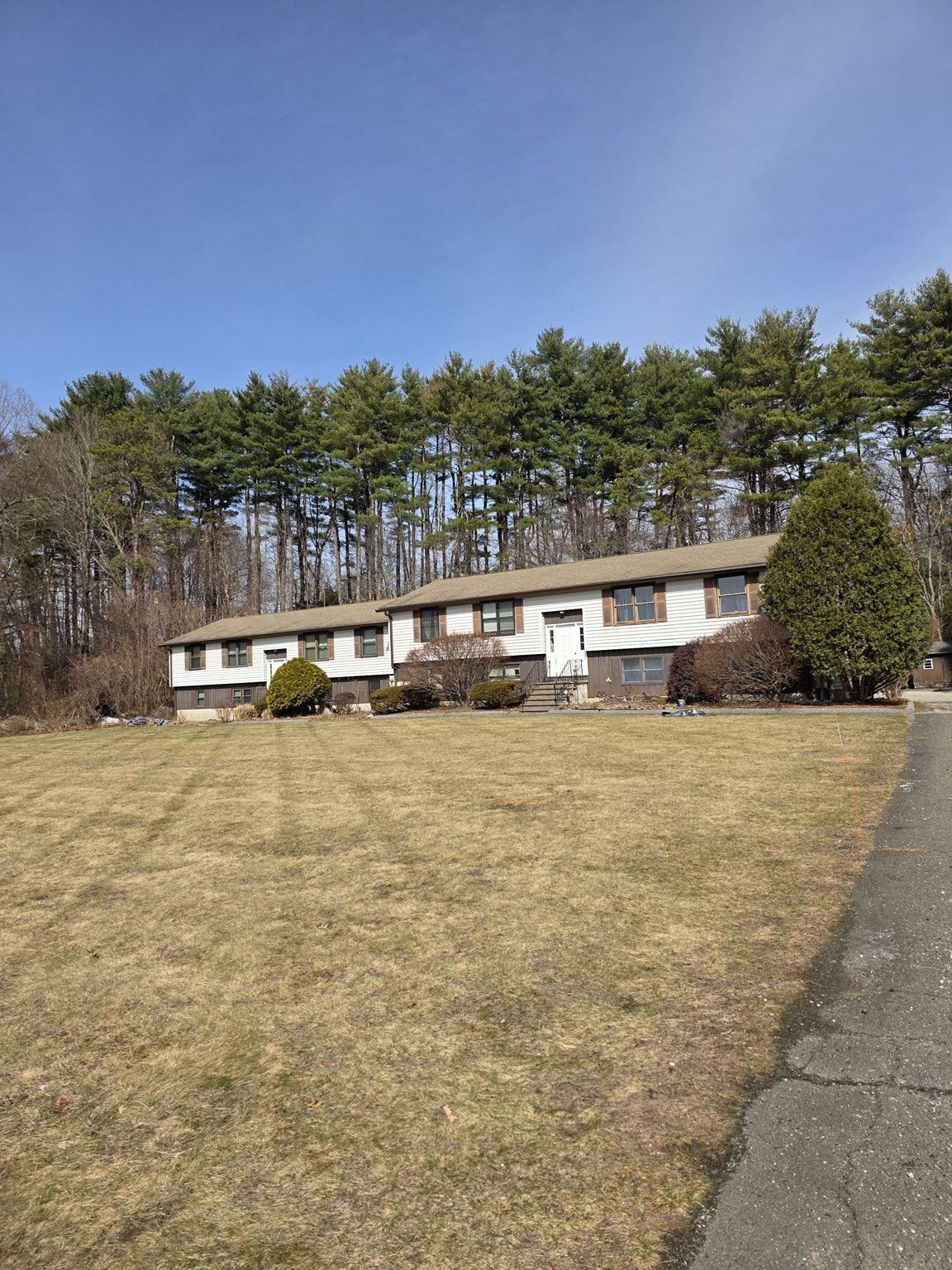 204 Bourne St Unit 204, Palmer, MA 01080 - Image 1