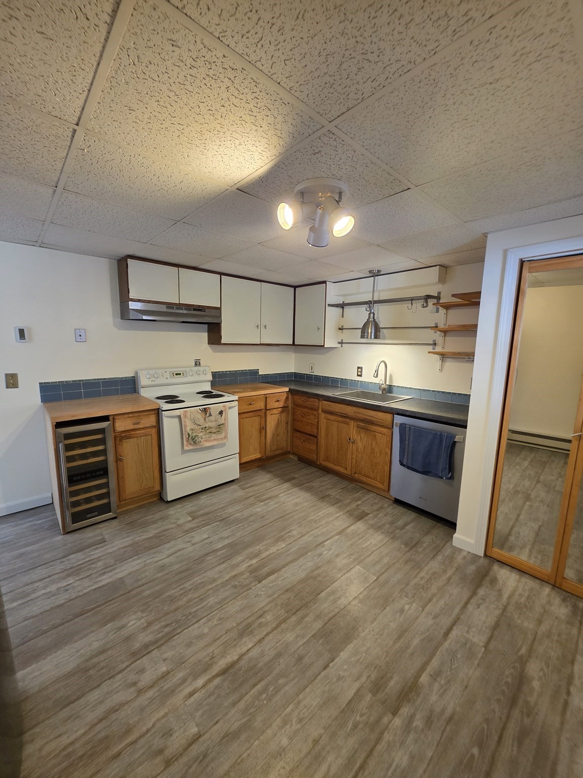 204 Bourne St Unit 204, Palmer, MA 01080 - Image 2