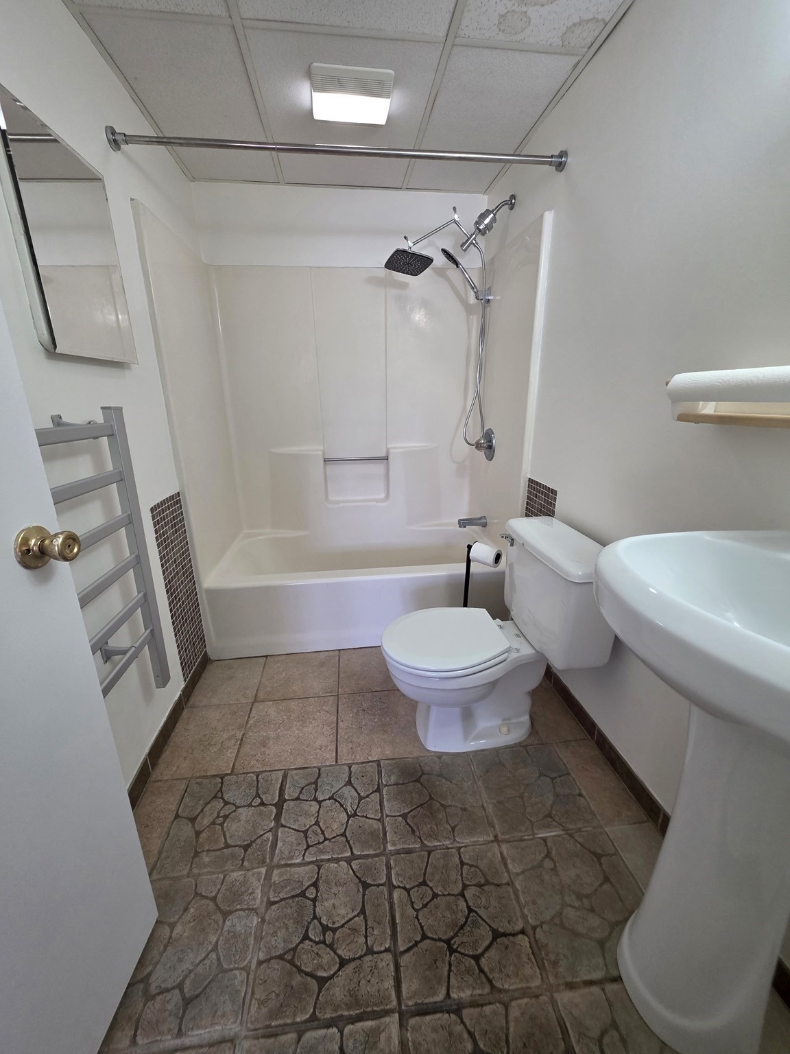 204 Bourne St Unit 204, Palmer, MA 01080 - Image 14