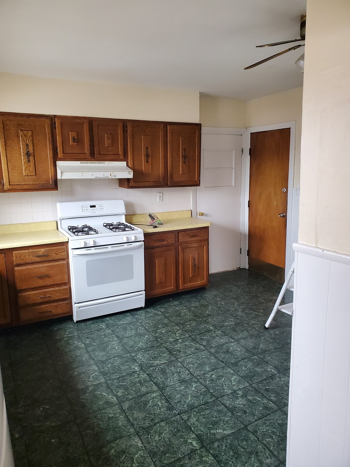 2 Derby St, Somerville, MA 02145 - Image 11