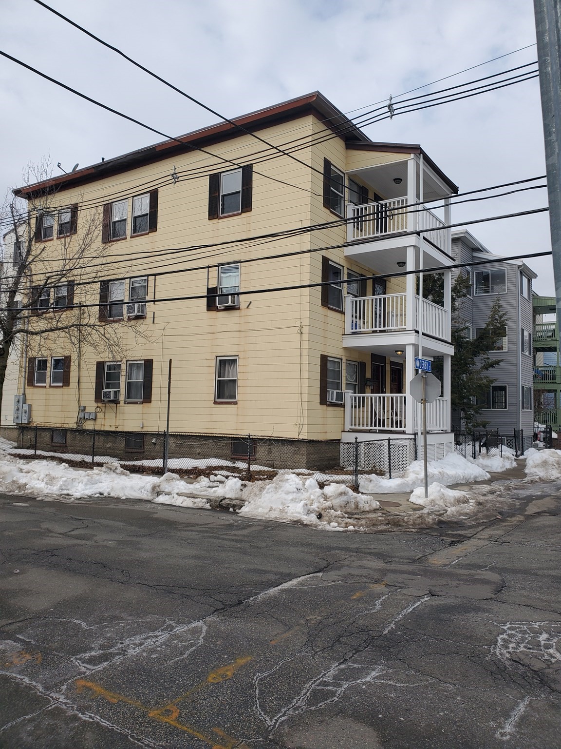 2 Derby St, Somerville, MA 02145 - Image 4