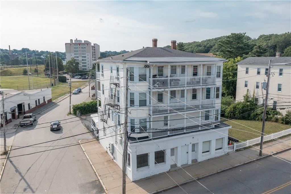 60 Rathbun St, Woonsocket, RI 02895