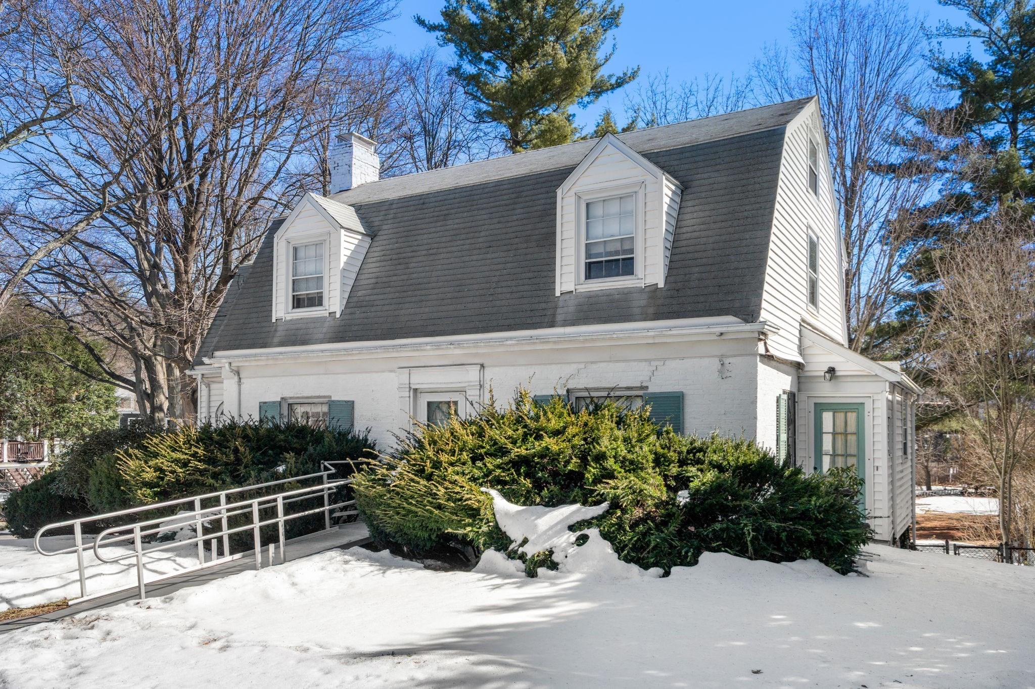 194 Parker, Newton, MA 02459