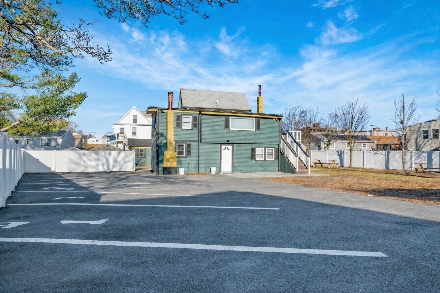 37 Cleveland St, Revere, MA 02151