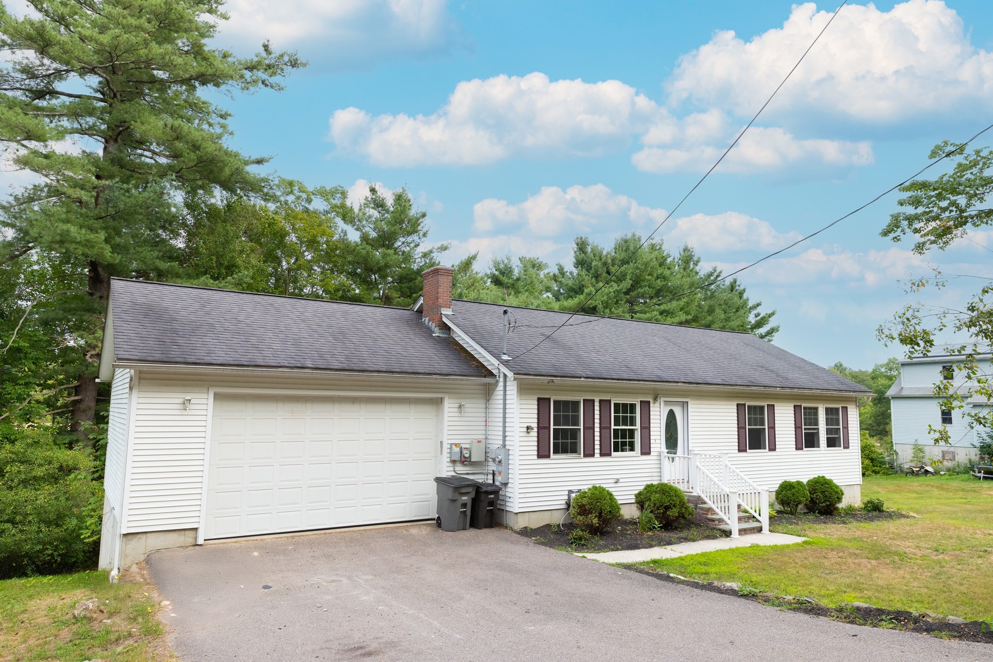126 Dyer St, Gardner, MA 01440