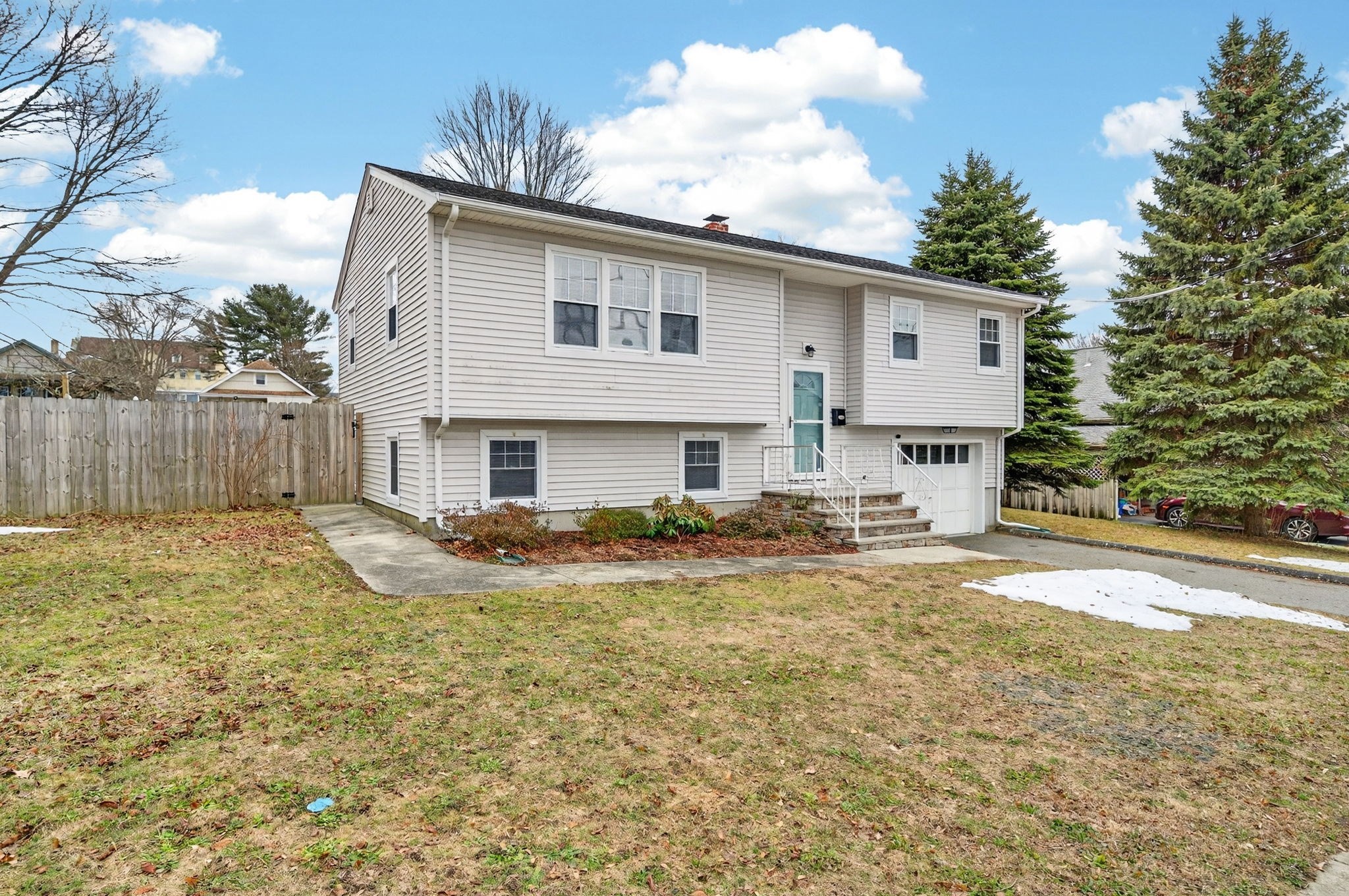 25 Morton Street, Fairhaven, MA 02719